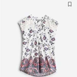 DANIEL RAINN
Caleena Pleated Shoulder Crochet Detail
Knit Top
From stitch fix